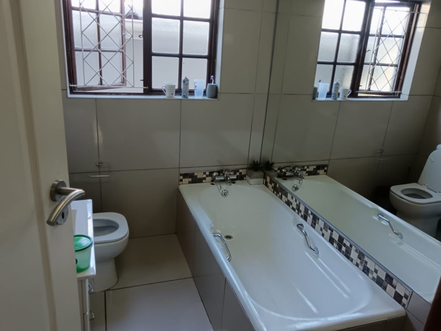 3 Bedroom Property for Sale in Beacon Bay North Eastern Cape